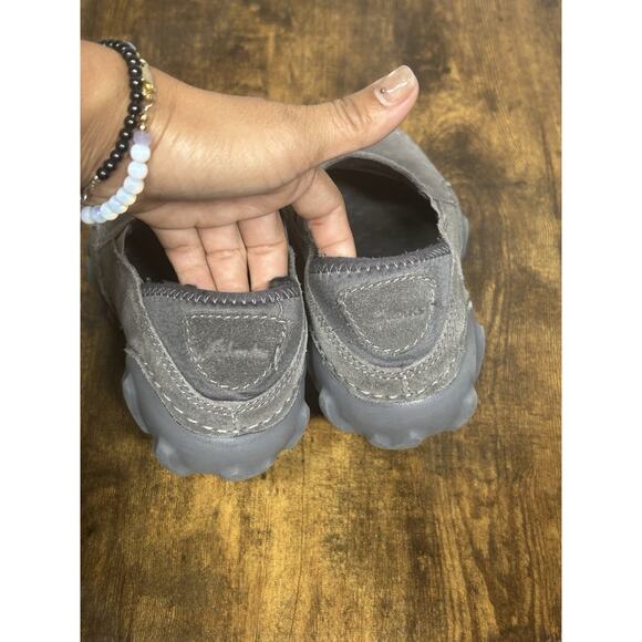 CLARKS Mokolite Easy Mens Sz 7.5 Slip Ons Grey Suede Lightweight Hiking Outdoor - Picture 3 of 11